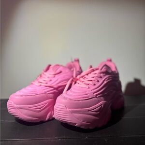 Chunky Pink Sneakers size 7 NEW